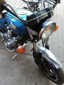 Honda cb 750 custom - 6