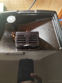 Prodám automatický kávovar DeLonghi Dinamica ECAM 350.15 B - 6