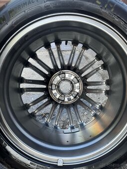Alu Ford 7,0 J x 17 H2 ET50 + Michelin 215/50 R17 - 6
