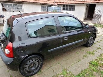 Renault Clio 1.4 16V - 6