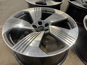 originál Audi R21 E-Tron atd..... nové 4ks - 6