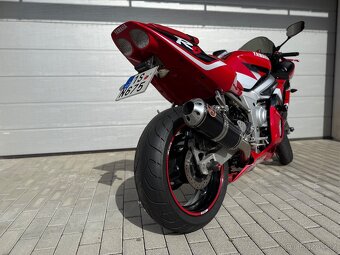 Yamaha R6 - 6