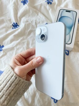 iPhone 15 modrý 128 GB - BEZ MOŽNOSTI SIM KARTY - 6