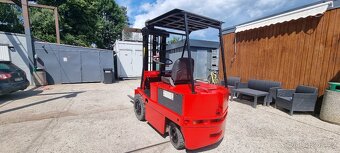 VZV Elektrický nosnost 2.000kg - 6