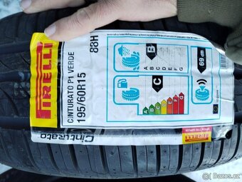 195/60/15 letni pneu PIRELLI a BRIDGESTONE 195/60 R15 - 6