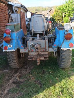 Traktor domácí výroby Škoda 1202 - 6