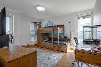 Prostorný a světlý byt 3+kk s obrovskou terasou, balkónem, p - 6