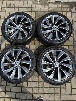 ORIGINÁL Alu Škoda PEGASUS R18, 5x112 - TOP STAV, LETNÍ - 6