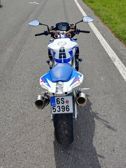 Aprilia Tuono 1000 R V2 - 6