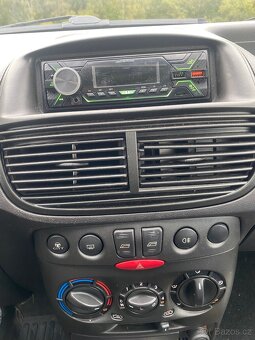 Fiat Punto 1.2 44kw 2004 - 6