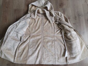 Dámský kabátek s kožíškem vel 46 - 6