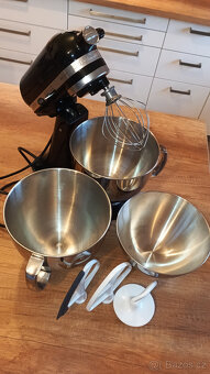 robot Kitchenaid Artisan - 6