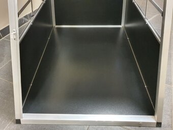 ALU klec - značkový box větší pes + PODLOŽKA - 6