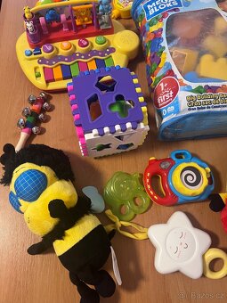 Mix hraček pro nejmenší - 6