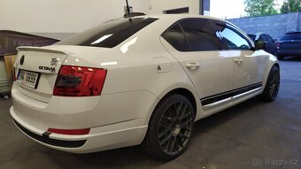 Škoda Octavia III 3.generace boční dveřní lišty originál - 6