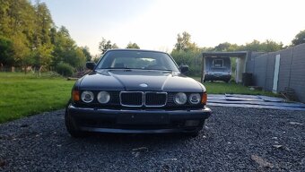 BMW E32 750i 12 knedlíků - 6