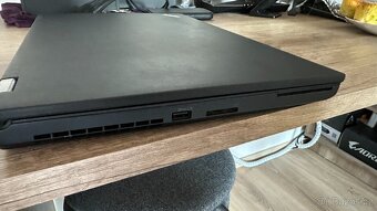 Lenovo notebook ThinkPad P52 - 6