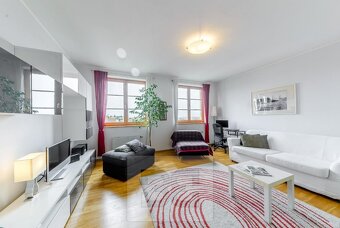 Pronájem jedinečného bytu 2+1, 85 m2 - Praha - Břevnov - 6