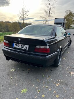 BMW e36 328i coupe - 6