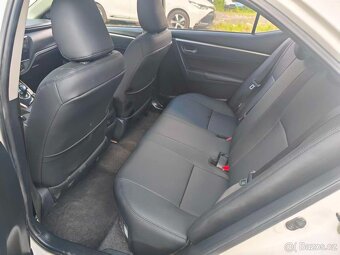 Prodám Toyota Corolla hybrid 1.8 - 6