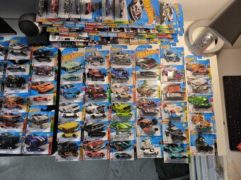 Hot Wheels sbírka - 6