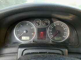Volkswagen Passat 1.9Tdi - 6