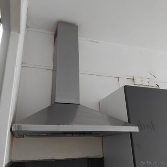 Prodám linku včetně spotřebičů - 6