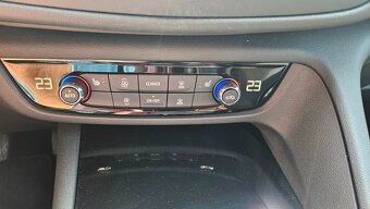 Opel Insignia 2.0i Turbo 125 kW AT8 Elegance - 6