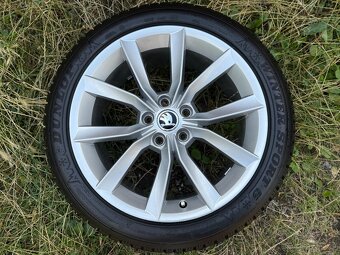 Kompletní zimní Alu kola Škoda MODUS - 235/45 R18 XL - 5x112 - 6