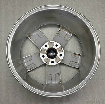 17" Originál VW Corvara 5x112 Passat B8 - 6