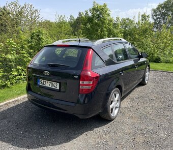 Kia ceed 1.6 crdi 84 kw. kombi Rv 2008. STK 09/26 - 6