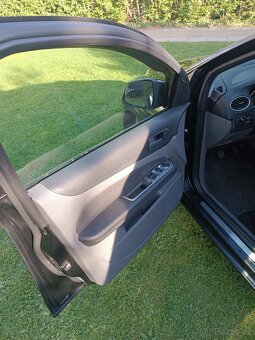 Ford Focus 2009, 1.6 80kW - 6