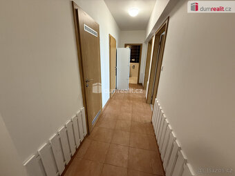 Pronájem bytu 3+kk 70 m2 lodžie garážové stání - 6