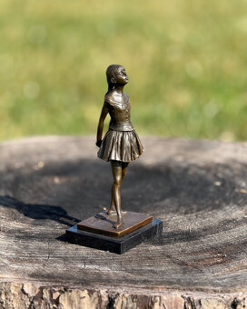 Bronzová socha Tanečnice baletka Degas – elegantní baletní - 6