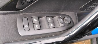 Peugeot 2008 - 6