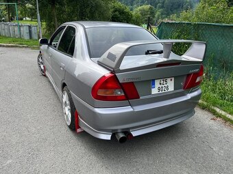 Mitsubishi Lancer Evolution IV - 6