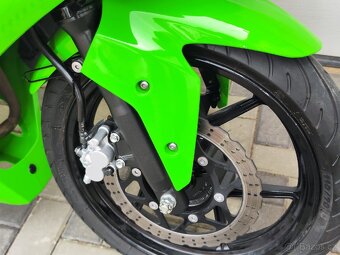 Kawasaki ninja 250 / Top stav / málo najeto - 6