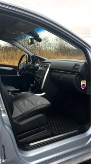 Mercedes Benz třídy B 200 Turbo - 6