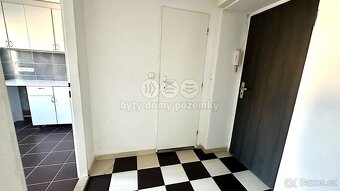 1+1 O.- Zábřeh, 13.000 Kč i s energiemi, soc. dávky nevadí.. - 6