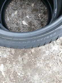 Prodám 2ks zimních pneu Pirelli 255/35 R20 - 6