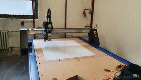 CNC Frezka 2100x3000mm s možností vákuového držení - 6