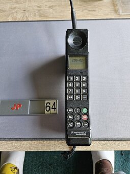 Motorola 8000s a International 2000 - 6
