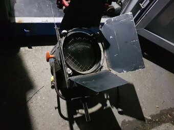 Studiové filmařské světlo, lampa Quartzcolor - 6