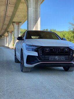 Audi Q8 - 6