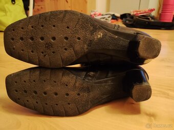 Černé kožené kozačky Baťa vel. 6,5 H - 6