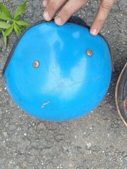 Prodám 2 ks starých helem, přileb na motoveterána - 6