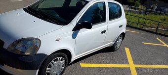 Toyota Yaris - 6
