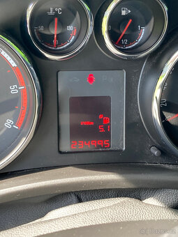 Opel Meriva 81 kW/r. 2011 - 6