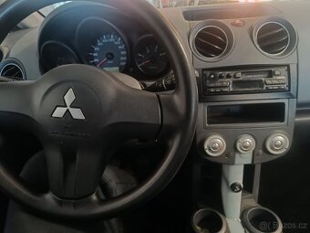 Mitsubishi Colt 1.5 DiD najeto 127000km - 6