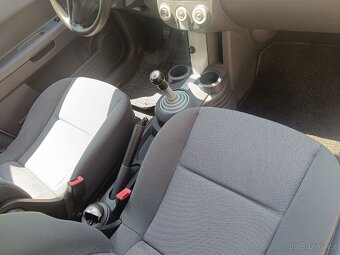 Mitsubishi Colt 1.5 DiD najeto 127000km - 6